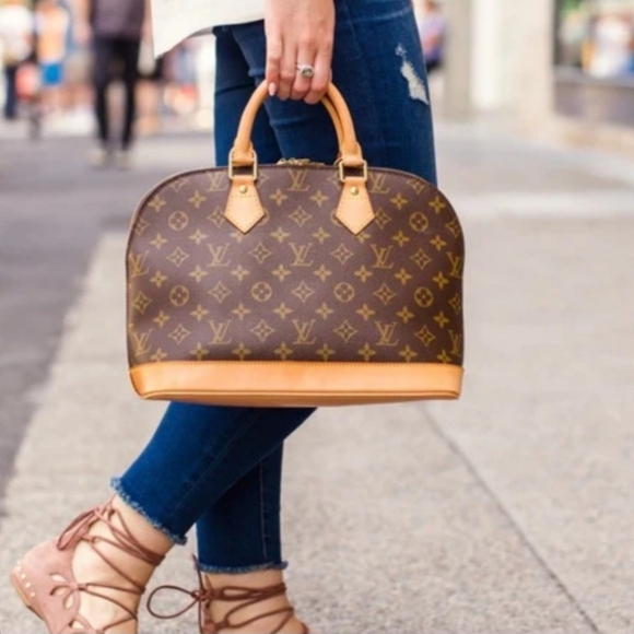 ❌️SOLD❌️ Louis Vuitton Monogram Alma PM Comes with strap - Picture 10 of 12